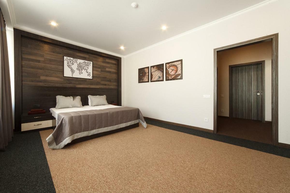 Meridian Karagandy Exterior foto